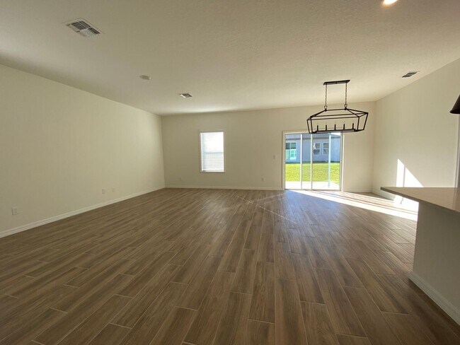 Building Photo - 4 br, 2 bath House - 3020 Buckhanon Trail