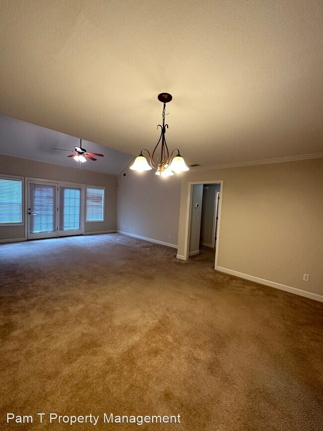 Building Photo - 3 br, 2 bath House - 10 Amelia Ct