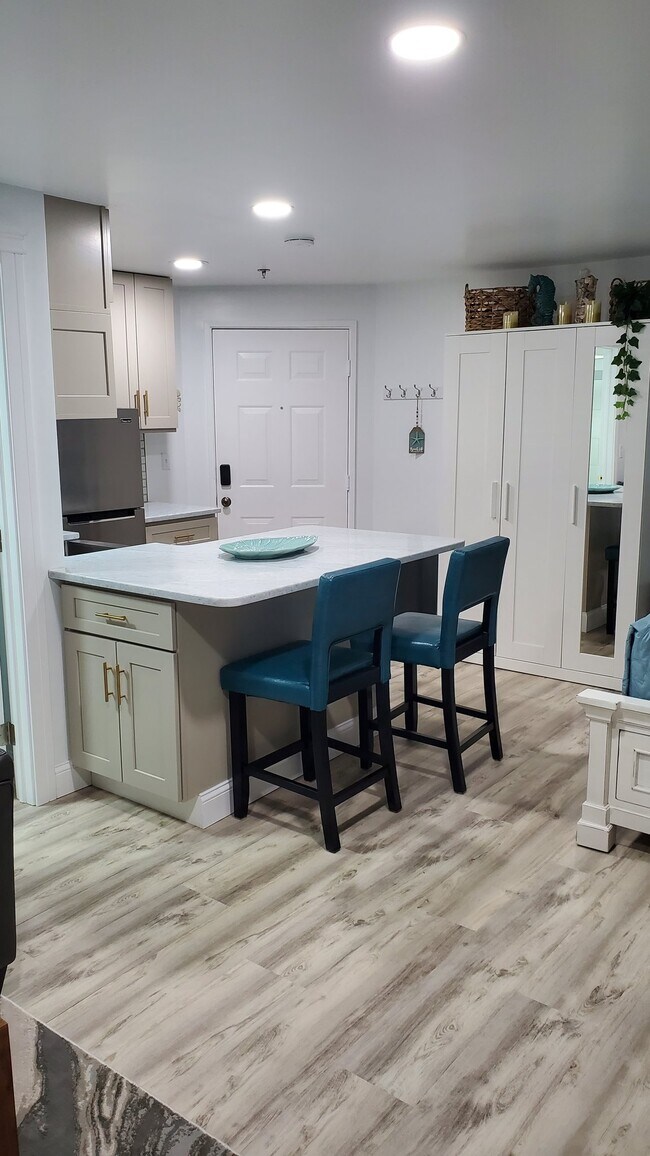 Foto del edificio - 550 Winnacunnet Rd