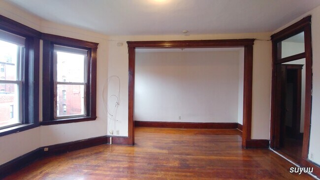 Building Photo - 20 Hemenway St