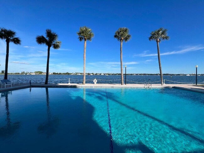 Foto del edificio - 2600 N Flagler Dr