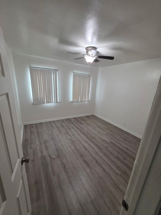 Foto del edificio - 2760 E. 57th St.