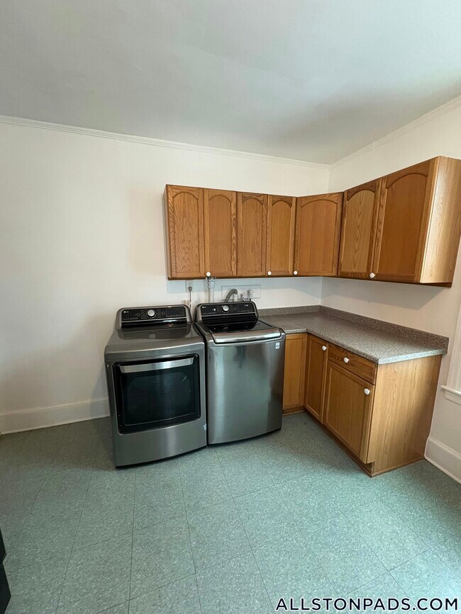 Foto del edificio - 45 N Beacon St