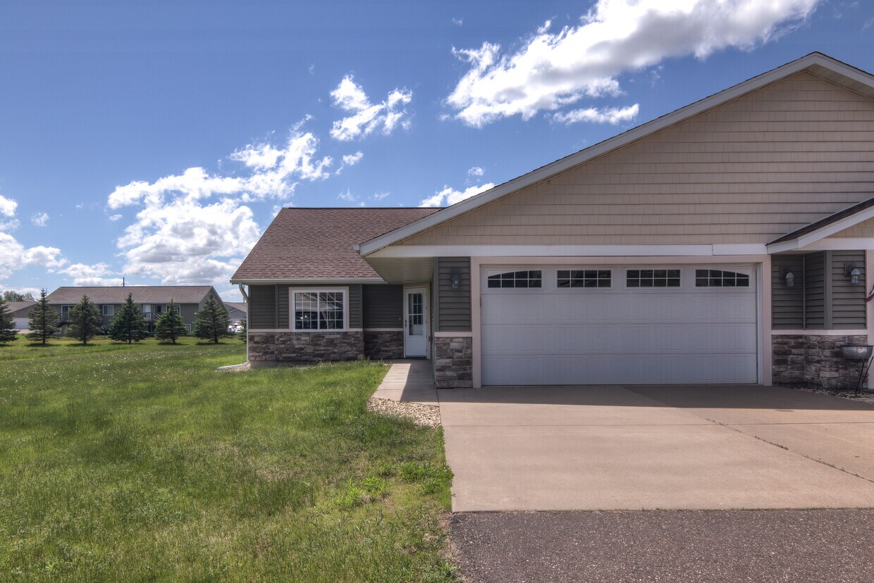 Foto principal - 5538 165th St E