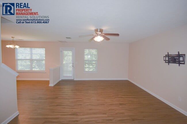 Building Photo - Wonderful 2 story 3BD/2.5BA home in LaVergne w/ attached garage!