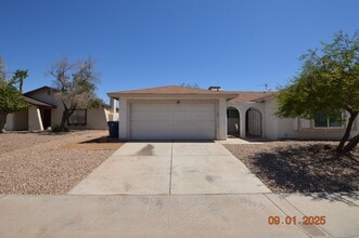 Building Photo - 3744 Riano Cir