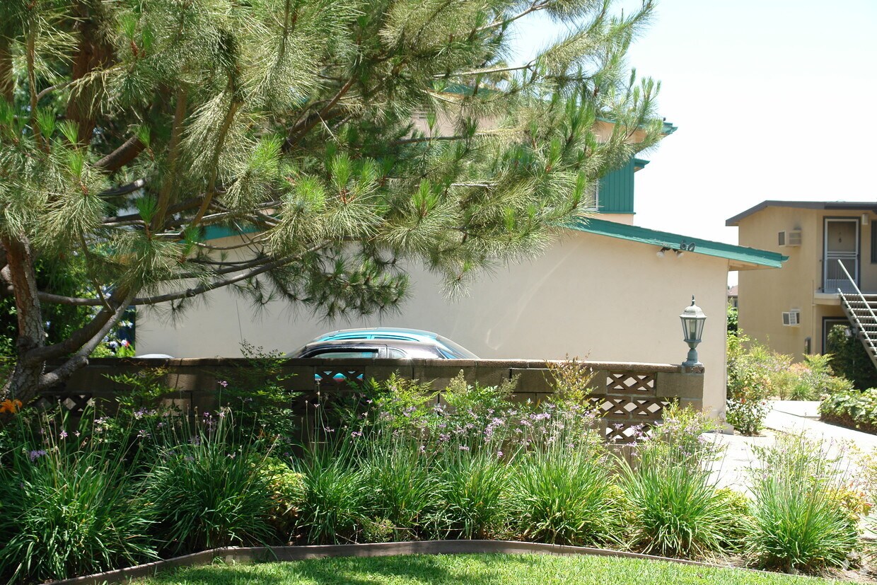 Building Photo - 60 Auburn Ave