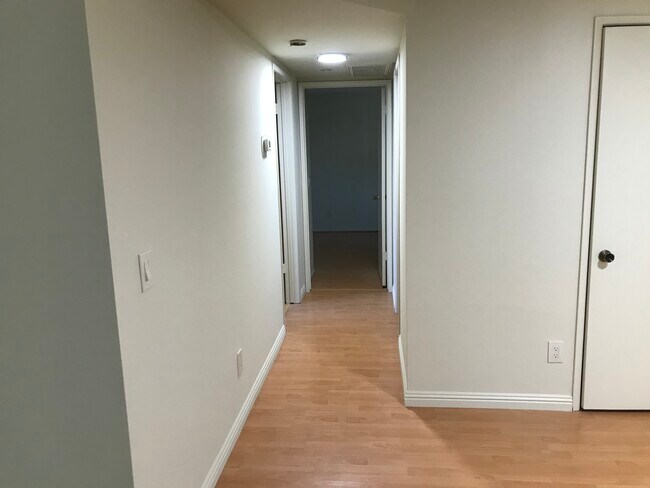 Foto del edificio - 1441 E Wilson Ave