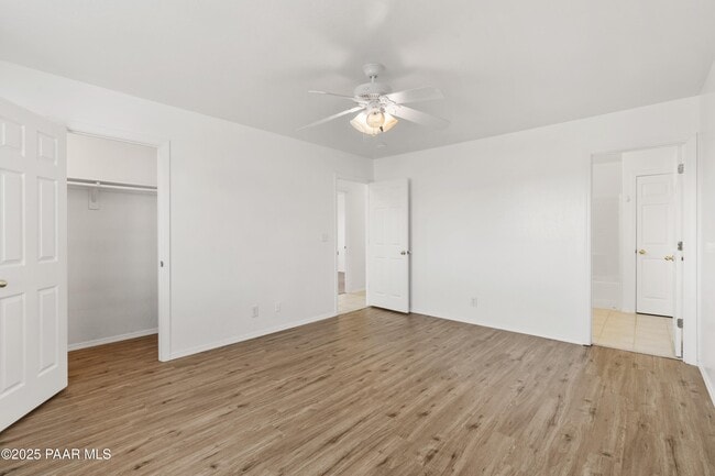 Building Photo - 24351 N Diamond Head Ave