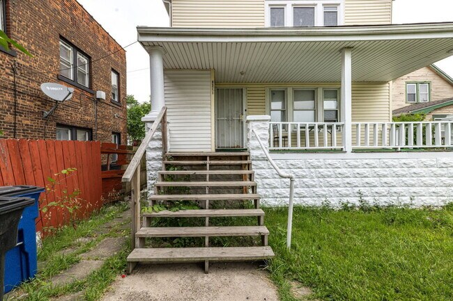 Foto del edificio - 3691 E 116th St