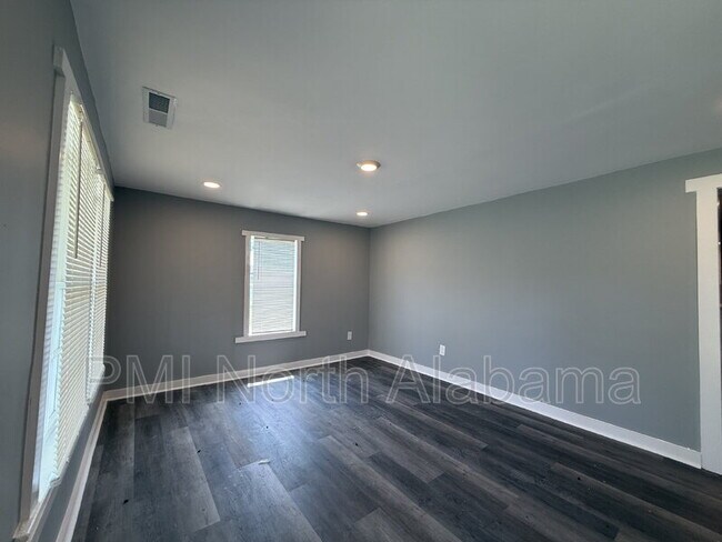 Foto del edificio - 23391 Mooresville Rd