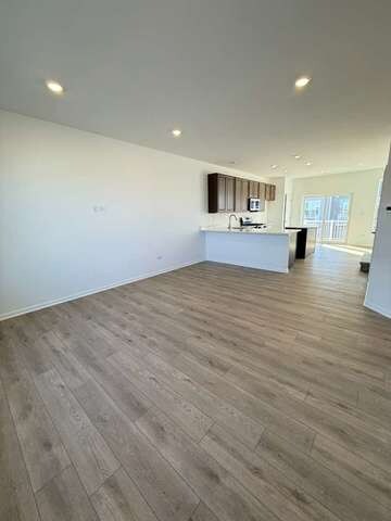Building Photo - 25644 W Yorkshire Dr