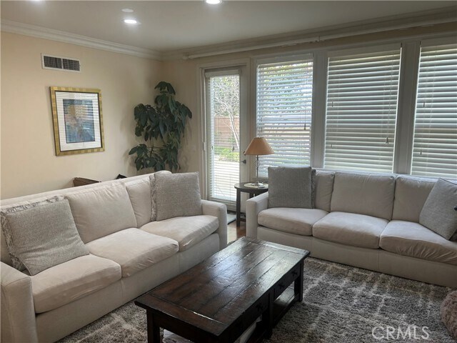 Foto del edificio - 7 Heather