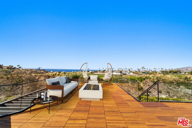 Foto del edificio - 6731 Wandermere Rd