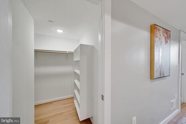 Foto del edificio - 731 Park Rd NW