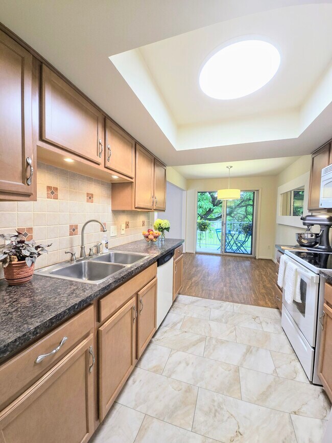 Foto del edificio - 16810 Edloytom Way