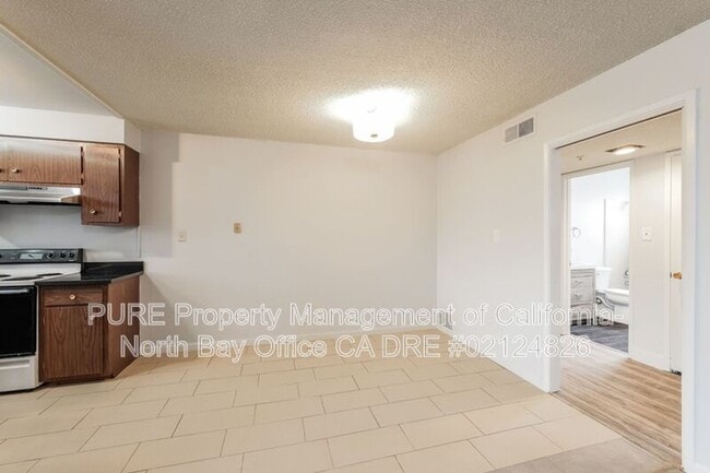 Foto del edificio - 2120 Sonoma Ave