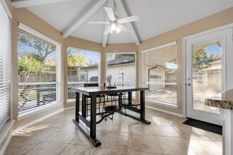 Building Photo - 1018 Trowbridge Dr