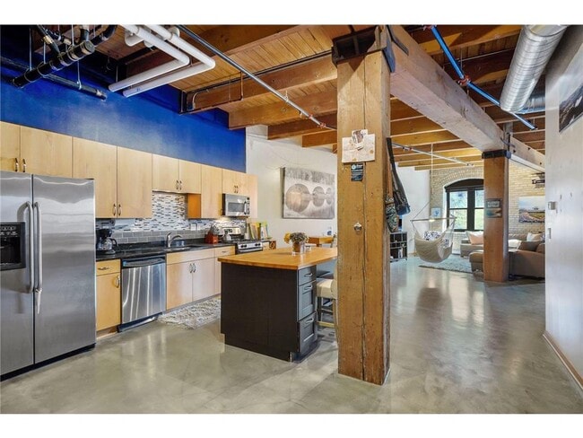 Building Photo - 404 N Washington Ave