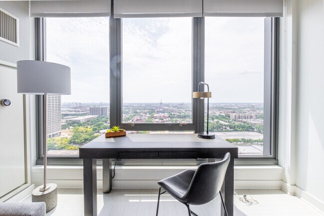 Foto del edificio - 1035 W Van Buren St