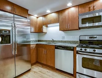 Foto del edificio - 2626 N Sawyer Ave