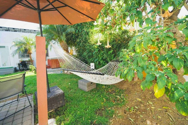 Foto del edificio - 3270 Cedar St