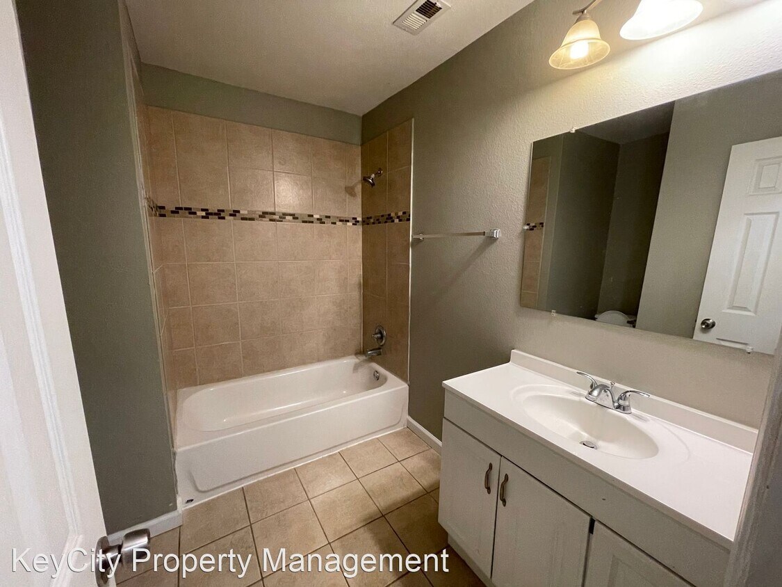 Foto principal - 4 br, 3 bath House - 1907 16th street front