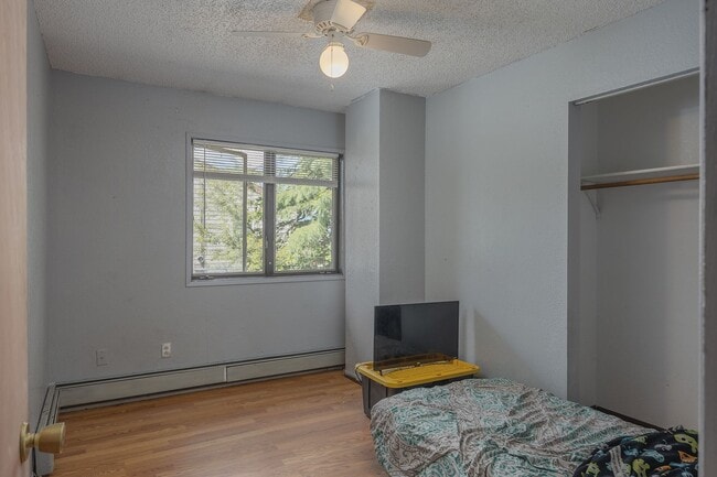 Building Photo - 812 Andrew St