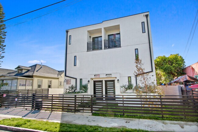 Building Photo - 2426 Boulder St
