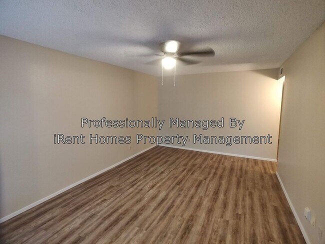 Foto del edificio - 901 E 42nd St