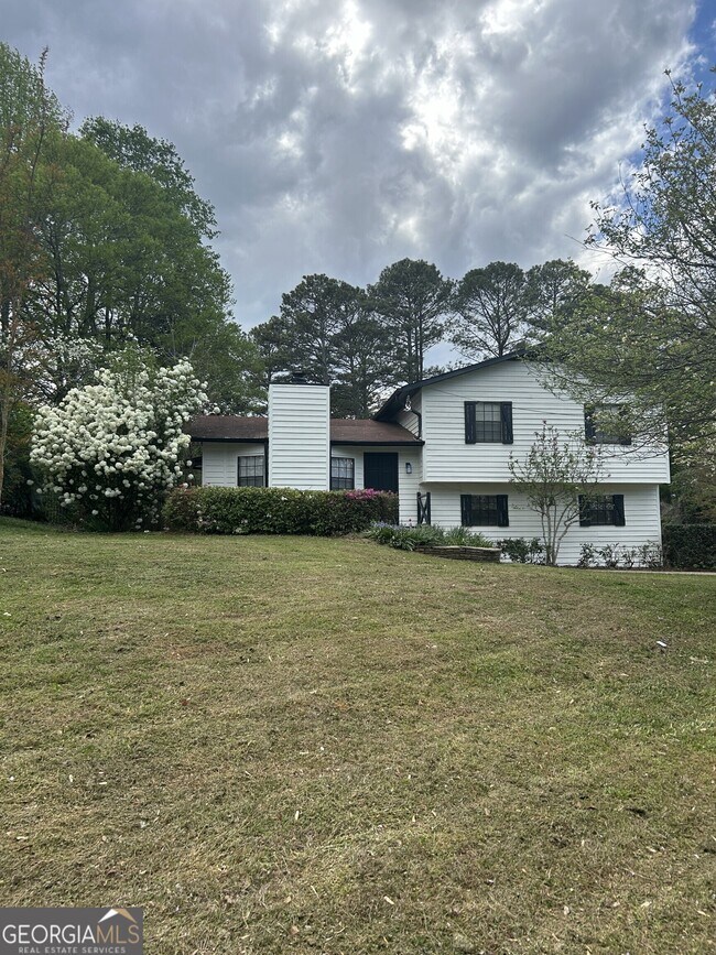Building Photo - 2324 Joncie Ct NW