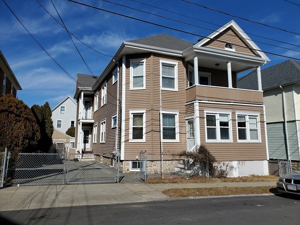 Primary Photo - 147-149 Clara St