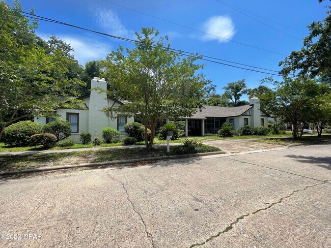 Building Photo - 120 Harmon Ave