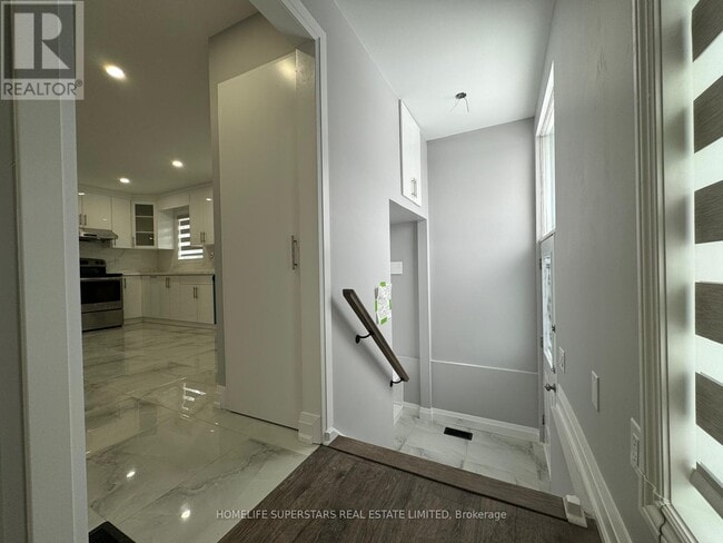 Building Photo - 47 Jade Crescent