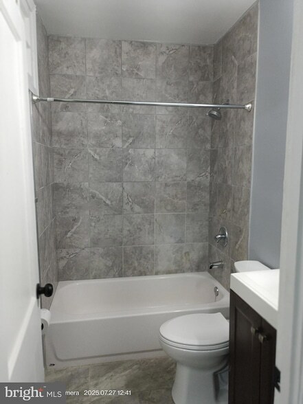 Foto del edificio - 1617 Holbrook St NE