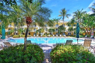 Building Photo - 151 NE 16th Ave