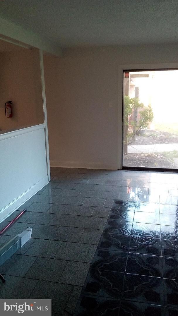 Foto del edificio - 115 Meadow Woods Ln