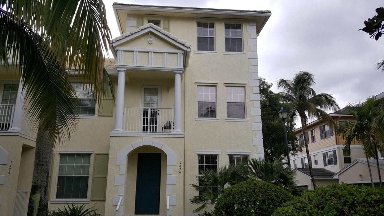 Primary Photo - 1479 Scilly Cay Ln