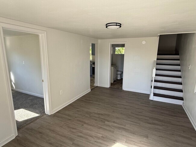 Foto del edificio - 2608 Dorchester Dr NW