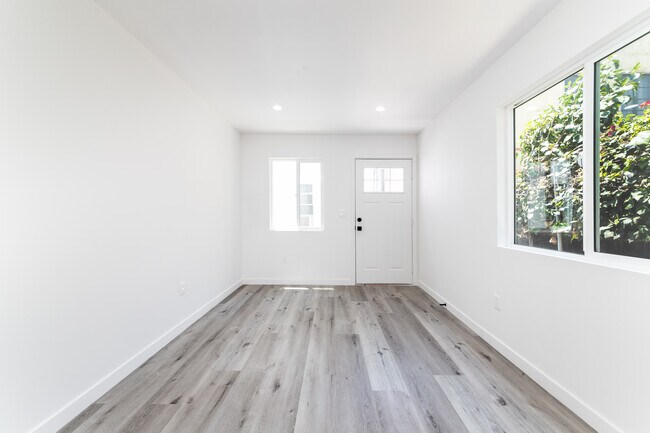 Foto del edificio - 6089 Horner St