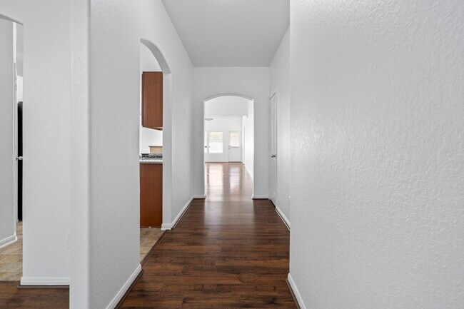Foto del edificio - 3058 Upland Spring Trace