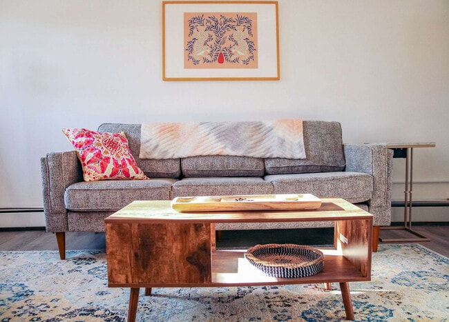 Foto del edificio - 136 Main St