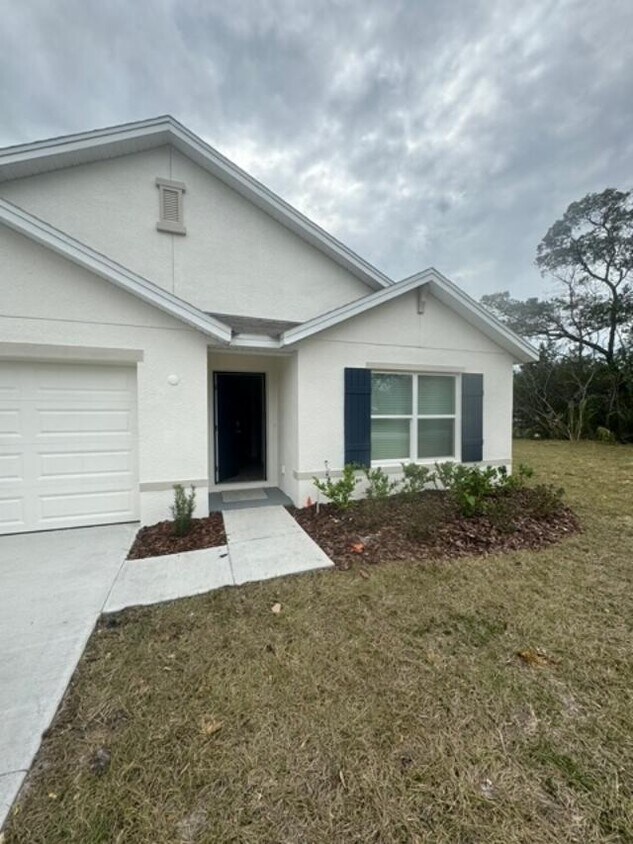 Foto principal - 12294 Elmore Dr