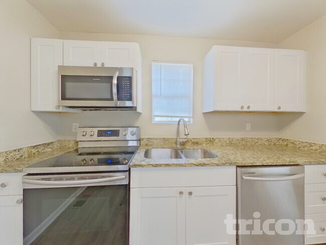Foto del edificio - 3912 Laurel Bend Dr