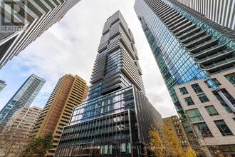 Building Photo - 55 Charles St E