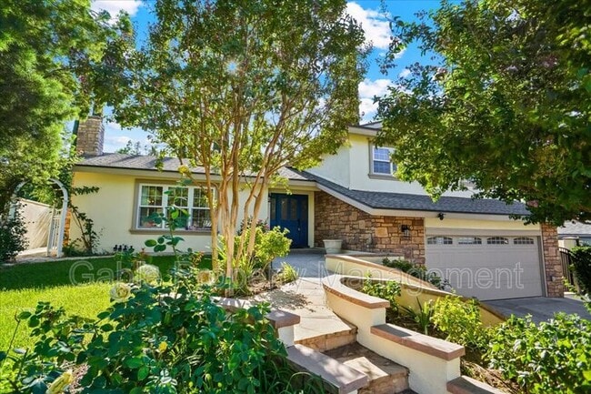 Building Photo - 26421 Torrey Pines Dr