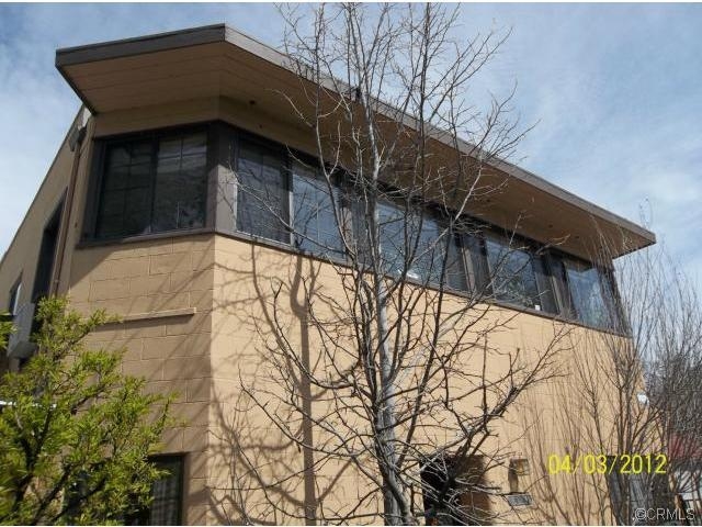Building Photo - 14125 Lakeshore Dr