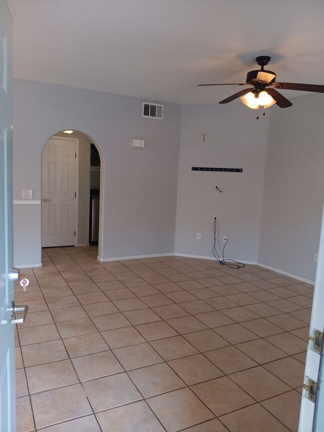 Foto del edificio - Gated Summerlin Condo - Ground floor 2/2 w...