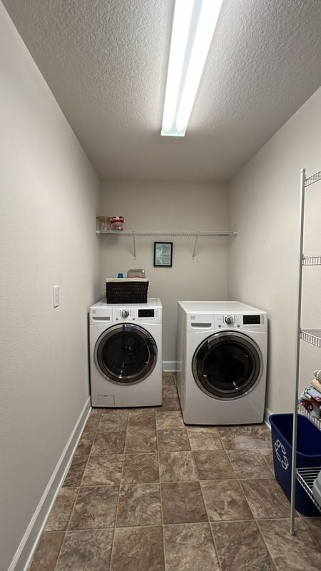 Building Photo - 307 Athabasca Pl