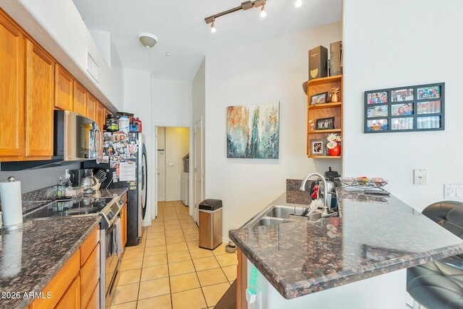 Foto del edificio - 2019 E Campbell Ave